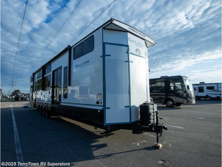 Email now about this 2026 Forest River Salem Grand Villa 42ZEN! New 2026 Forest River Salem Grand Villa 42ZEN available in Grand Rapids, Michigan