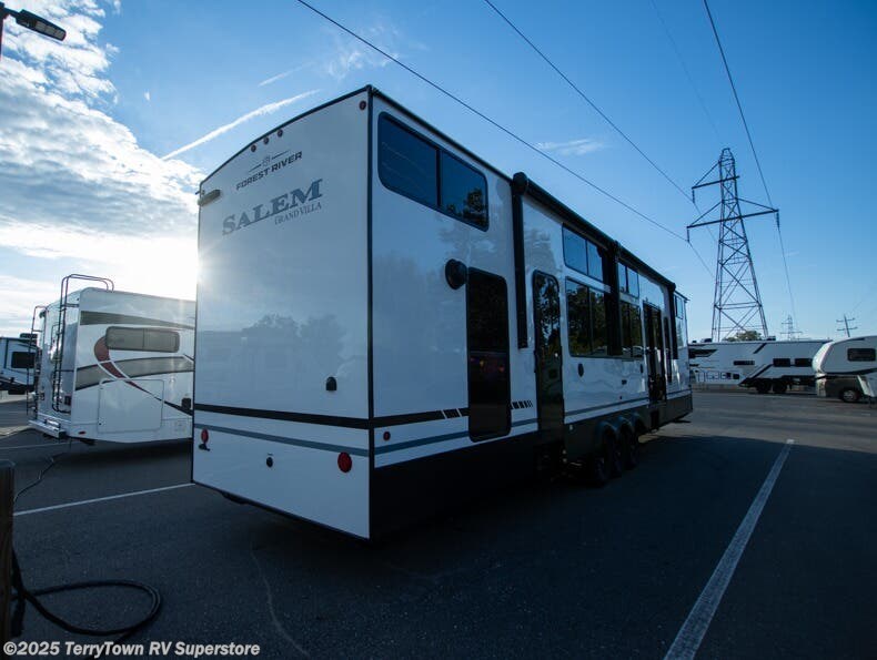 Contact us now about this 2026 Forest River Salem Grand Villa 42ZEN! 2026 Salem Grand Villa 42ZEN by Forest River from TerryTown RV Superstore in Grand Rapids, Michigan