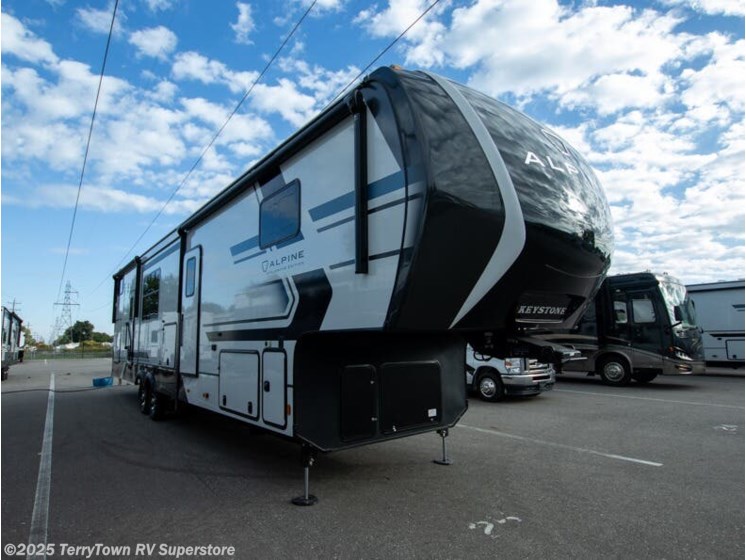 Email now about this 2026 Keystone Alpine Avalanche Edition 380LT! New 2026 Keystone Alpine Avalanche Edition 380LT available in Grand Rapids, Michigan