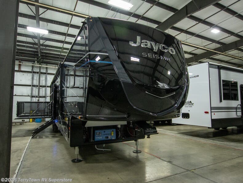 Email now about this 2026 Jayco Seismic 413! New 2026 Jayco Seismic 413 available in Grand Rapids, Michigan