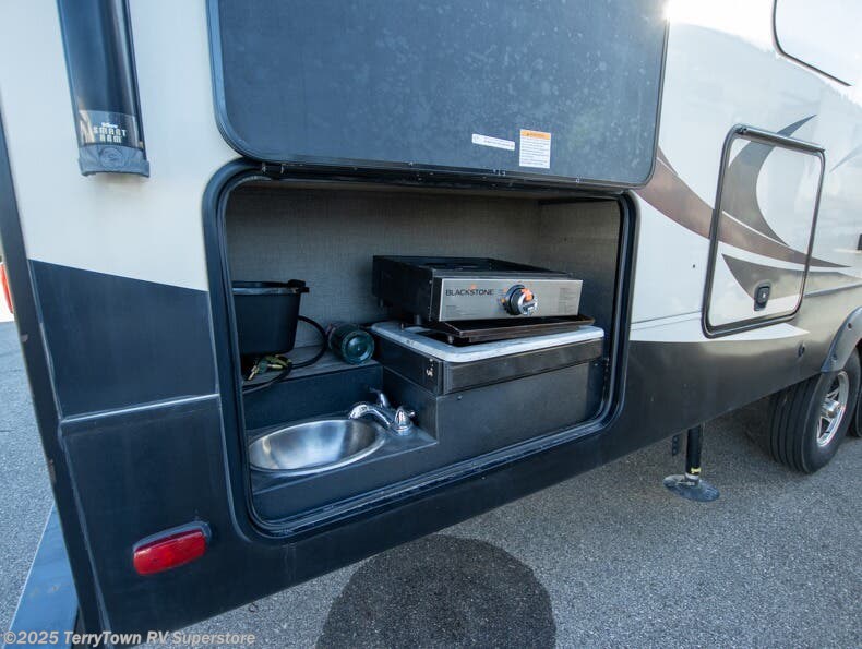 Used 2019 K-Z Durango Half-Ton 286BHD available in Grand Rapids, Michigan