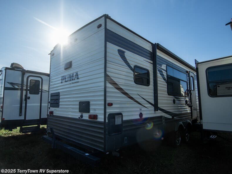 Contact us now about this 2016 Palomino Puma 32RKTS! 2016 Puma 32RKTS by Palomino from TerryTown RV Superstore in Grand Rapids, Michigan