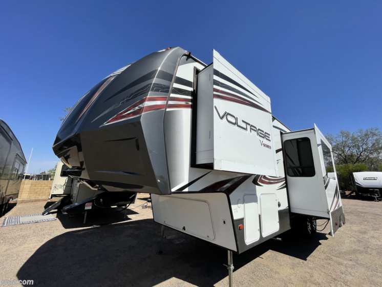 Email now about this 2016 Dutchmen Voltage V3005! Used 2016 Dutchmen Voltage V3005 available in Mesa, Arizona