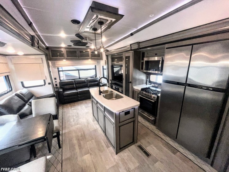 Email now about this 2022 Keystone Montana 3855BR! Used 2022 Keystone Montana 3855BR available in Mesa, Arizona