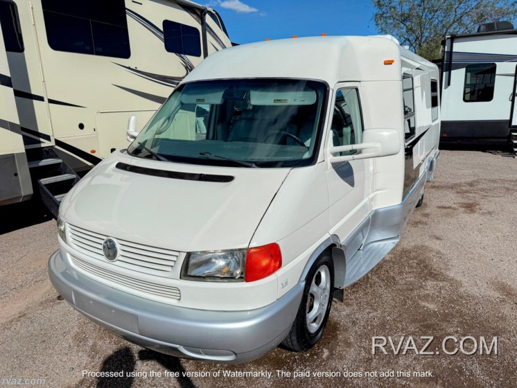 Email now about this 2003 Winnebago Rialta 22QD! Used 2003 Winnebago Rialta 22QD available in Mesa, Arizona