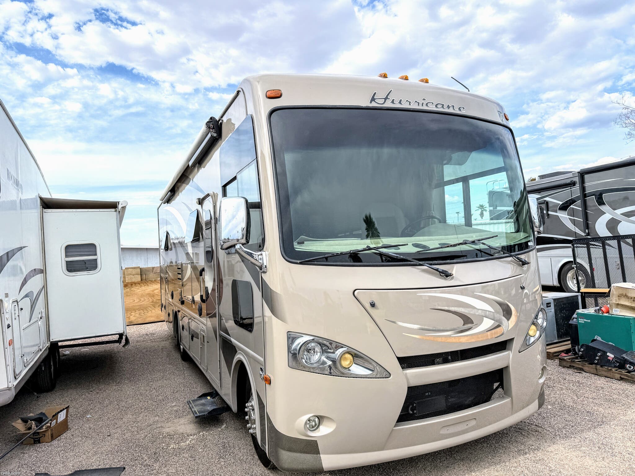 Contact us now about this 2015 Thor Motor Coach Hurricane 31S! 2015 Hurricane 31S by Thor Motor Coach from RV AZ Corral in Mesa, Arizona