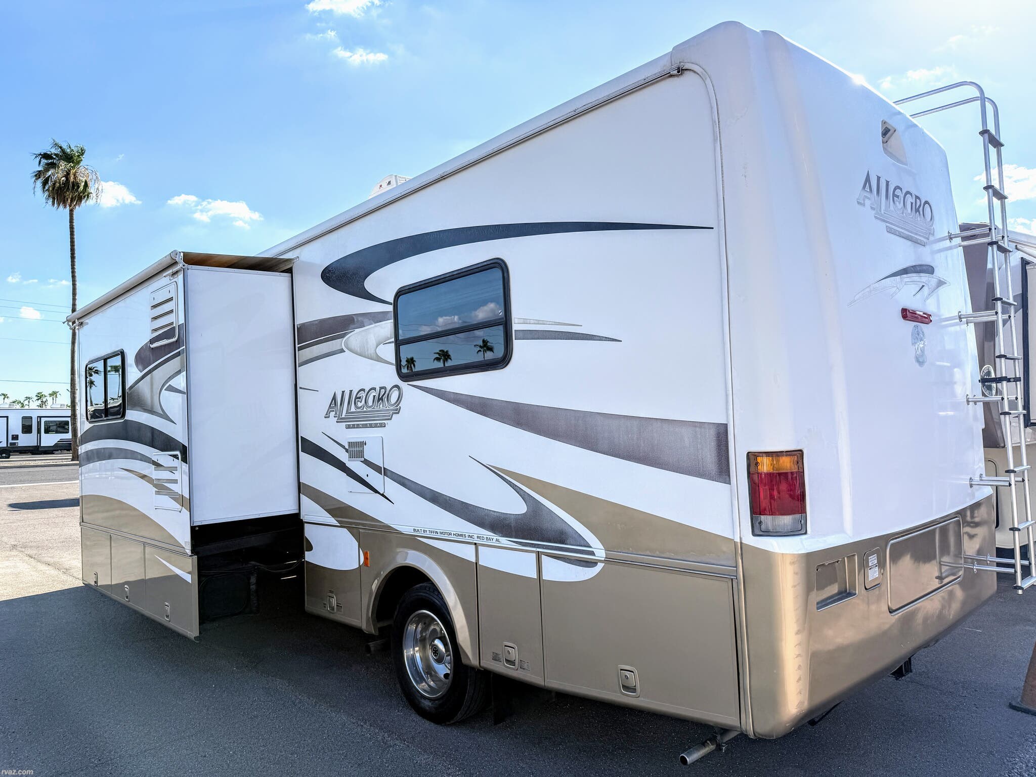 Contact us now about this 2007 Tiffin Allegro 28DA! 2007 Allegro 28DA by Tiffin from RV AZ Corral in Mesa, Arizona
