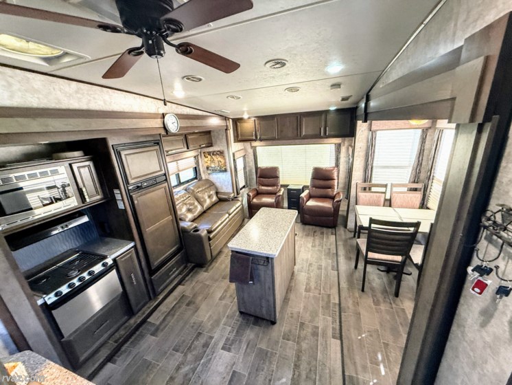 Email now about this 2017 Highland Ridge Open Range Roamer 340FLR! Used 2017 Highland Ridge Open Range Roamer 340FLR available in Mesa, Arizona