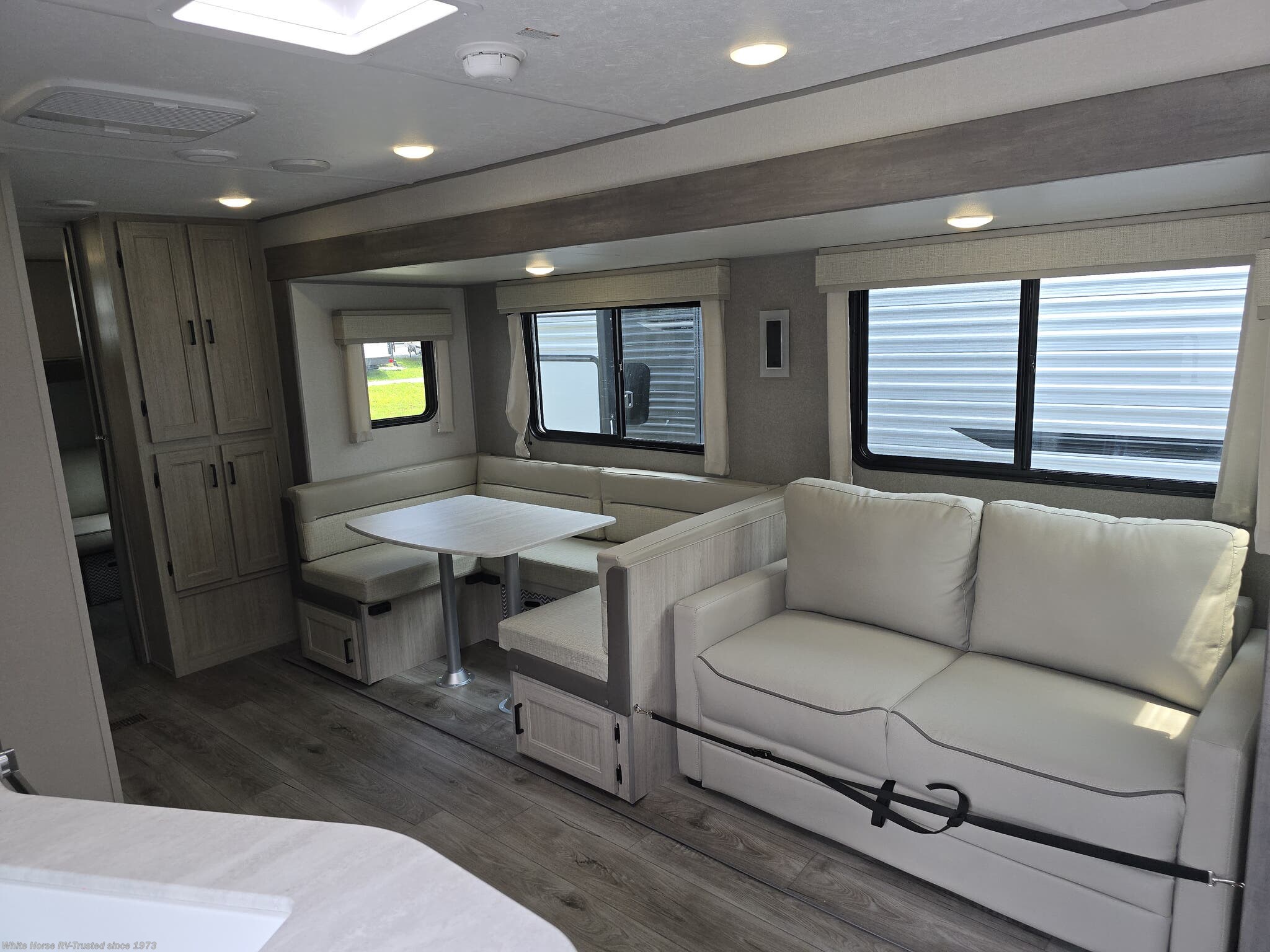 New 2025 Coachmen Catalina Legacy Edition 293QBCK available in Egg Harbor City, New Jersey