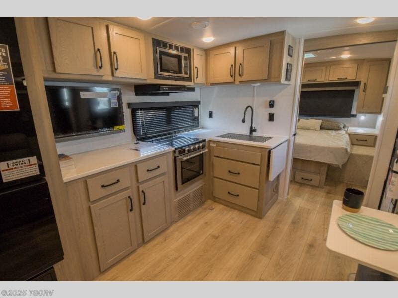 Contact us now about this 2025 Forest River Rockwood Mini Lite 2518S! 2025 Rockwood Mini Lite 2518S by Forest River from TGORV in Greeley, Colorado