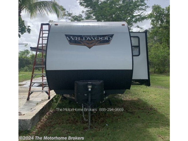 2020 Wildwood 32RLDS (in Homestead, FL) by Forest River from The Motorhome Brokers in Salisbury, Maryland