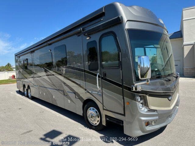 Contact us now about this 2018 Fleetwood Discovery LXE 44H (in Naples, FL)! 2018 Discovery LXE 44H (in Naples, FL) by Fleetwood from The Motorhome Brokers in Salisbury, Maryland
