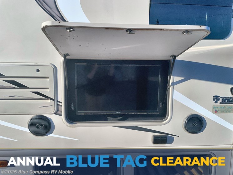 Email now about this 2017 Thor Motor Coach Axis 25.2! Used 2017 Thor Motor Coach Axis 25.2 available in Theodore, Alabama