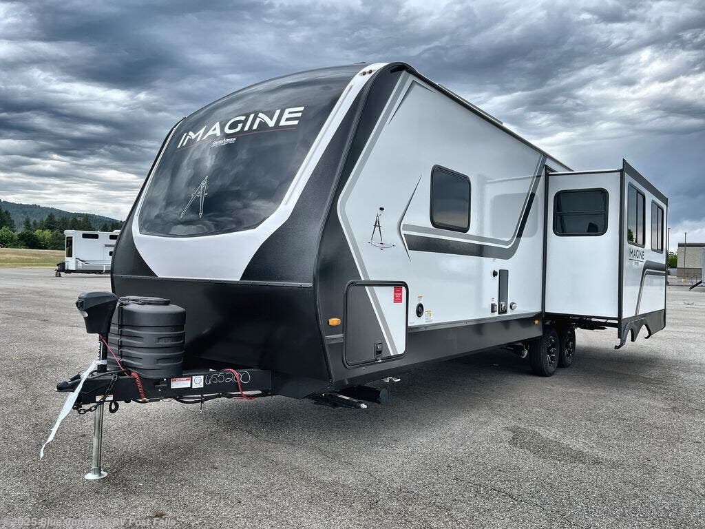 Contact us now about this 2026 Grand Design Imagine 2670MK! 2026 Imagine 2670MK by Grand Design from Blue Compass RV Post Falls in Post Falls, Idaho