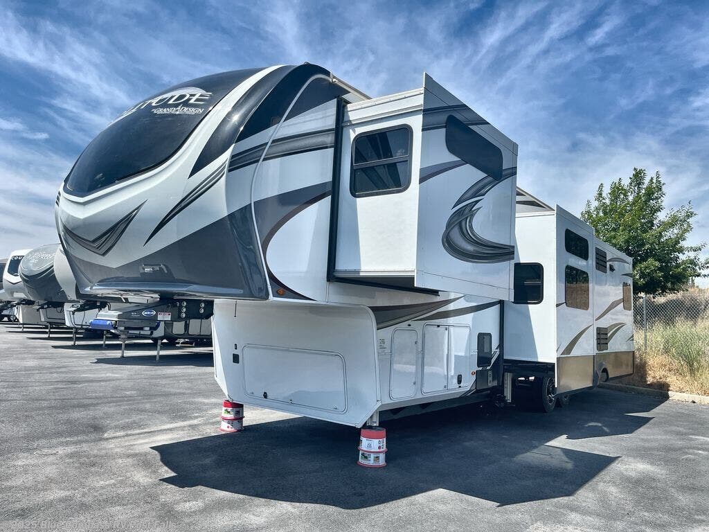 Contact us now about this 2022 Grand Design Solitude 378MBS! 2022 Solitude 378MBS by Grand Design from Blue Compass RV Post Falls in Post Falls, Idaho