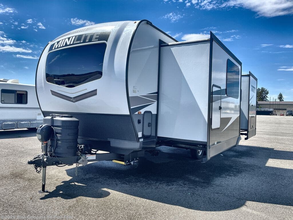 Contact us now about this 2024 Forest River Rockwood Mini Lite 2516S! 2024 Rockwood Mini Lite 2516S by Forest River from Blue Compass RV Post Falls in Post Falls, Idaho