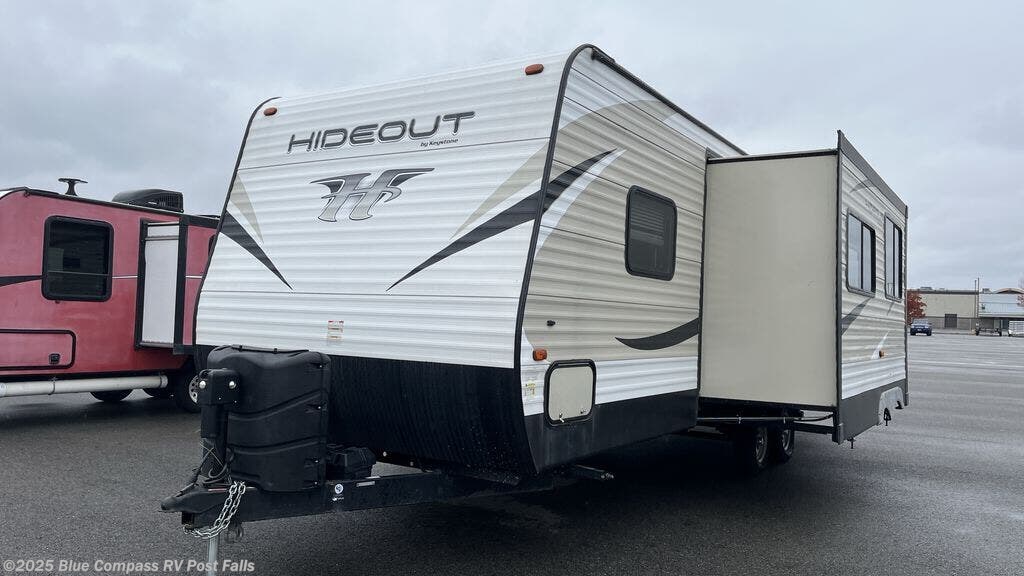 Contact us now about this 2018 Keystone Hideout 26LHSWE! 2018 Hideout 26LHSWE by Keystone from Blue Compass RV Post Falls in Post Falls, Idaho