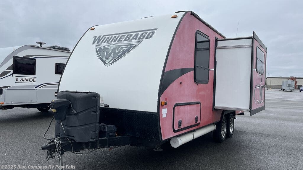 Contact us now about this 2018 Winnebago Micro Minnie 2108DS! 2018 Micro Minnie 2108DS by Winnebago from Blue Compass RV Post Falls in Post Falls, Idaho