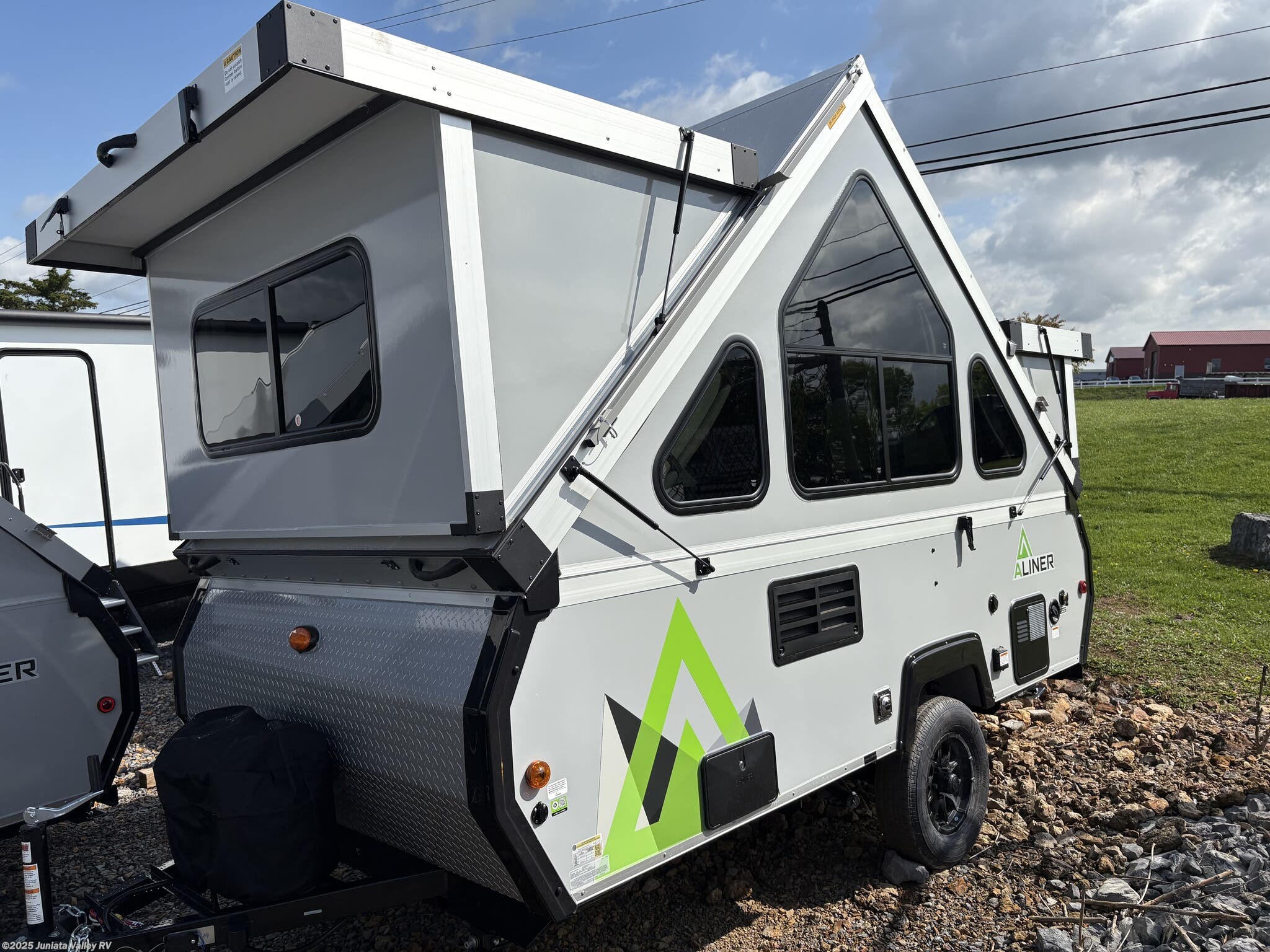 Contact us now about this 2025 Aliner Classic ! 2025 Classic by Aliner from Juniata Valley RV in Mifflintown, Pennsylvania