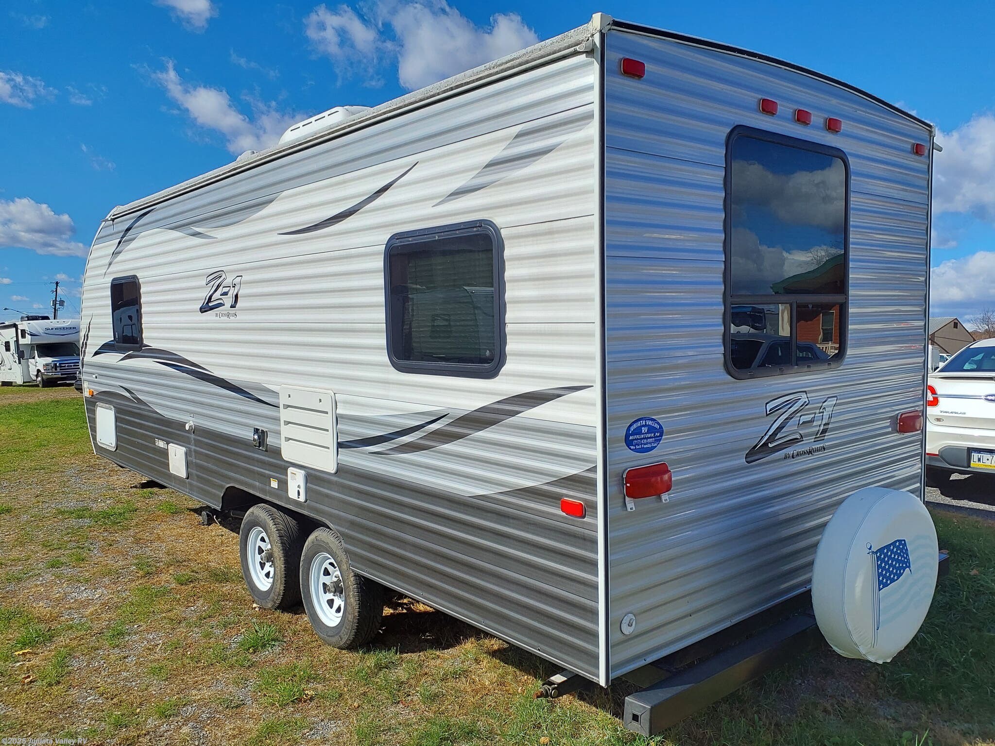 Contact us now about this 2016 CrossRoads Zinger 211RD! 2016 Zinger 211RD by CrossRoads from Juniata Valley RV in Mifflintown, Pennsylvania