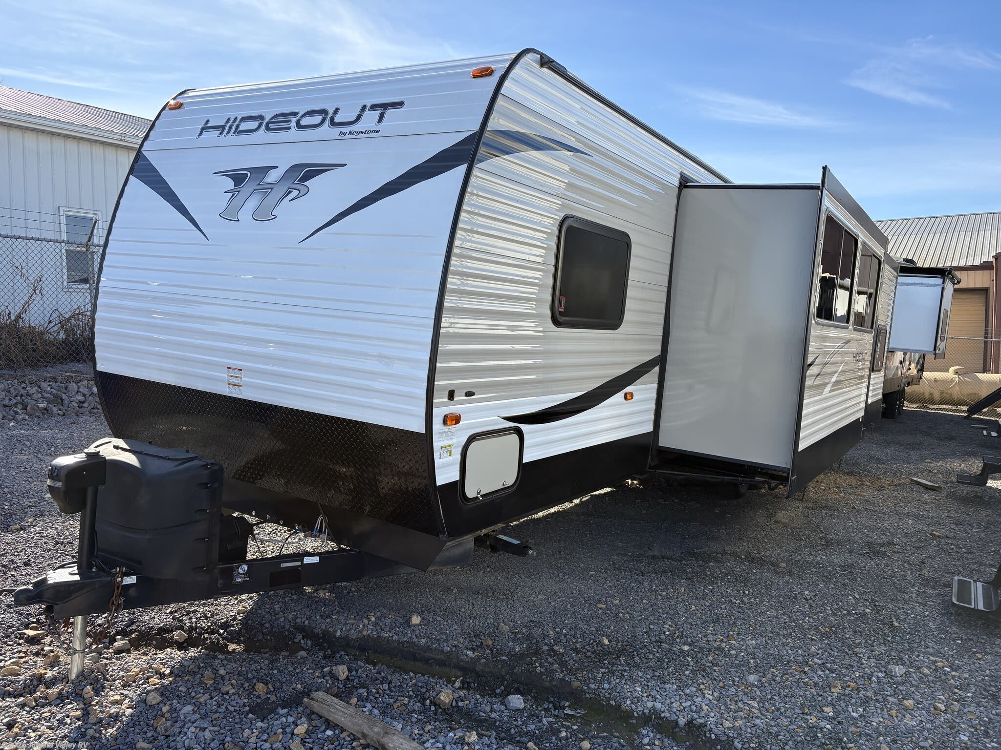Contact us now about this 2019 Keystone Hideout 318LHS! 2019 Hideout 318LHS by Keystone from Juniata Valley RV in Mifflintown, Pennsylvania