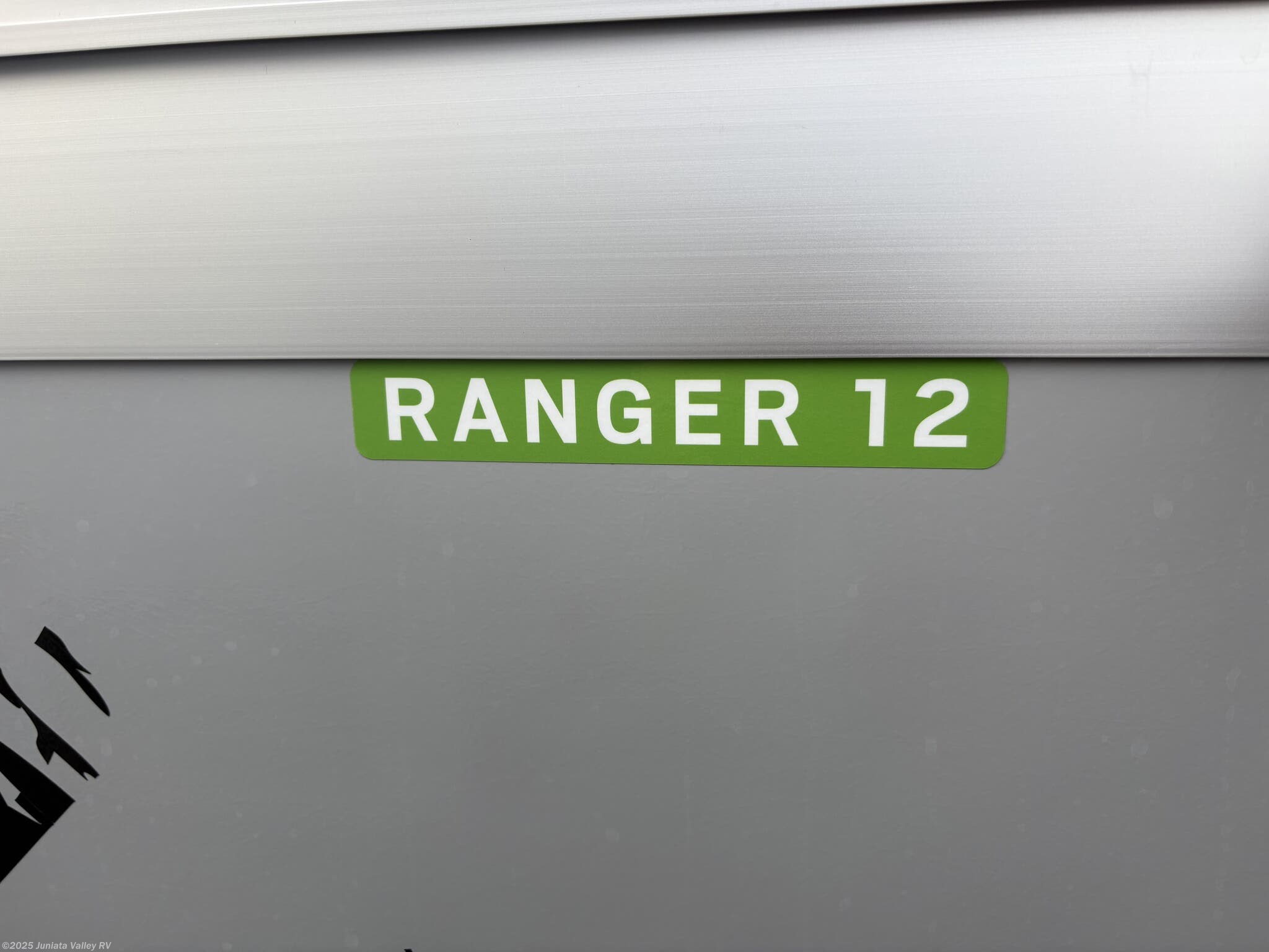 Call now about this 2026 Aliner Ranger 12 W/Off Road Package! 2026 Aliner Ranger 12 W/Off Road Package - New Popup For Sale by Juniata Valley RV in Mifflintown, Pennsylvania features Furnace, Battery Charger, External Shower, Enclosed Underbelly, CO Detector