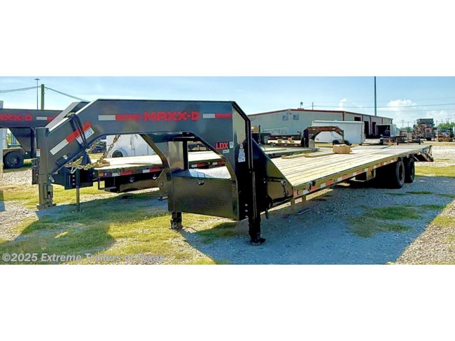 2026 MAXX-D LDX Low Profile Tandem Dual Flatbed GN 102X32