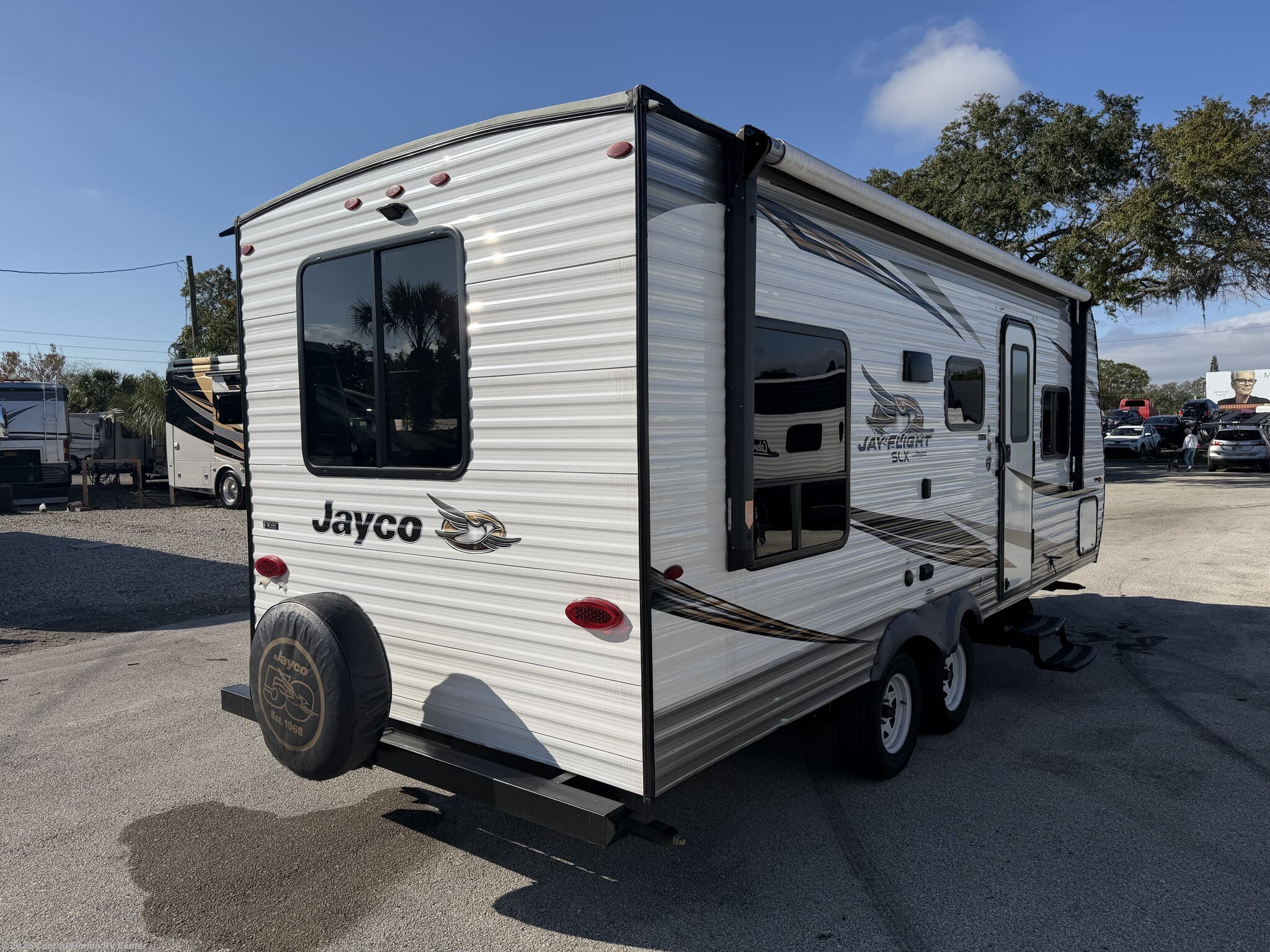 Contact us now about this 2019 Jayco Jay Flight SLX 212QB! 2019 Jay Flight SLX 212QB by Jayco from Central Florida RV Center in Apopka, Florida