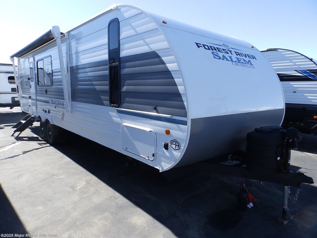 Contact us now about this 2026 Forest River Salem 26ICE, 1 SLIDE, 15K BTU A/C, REAR BUNKS, FRONT WAL! 2026 Salem 26ICE, 1 SLIDE, 15K BTU A/C, REAR BUNKS, FRONT WAL by Forest River from Major RV and Auto Sales in Hesperia, California