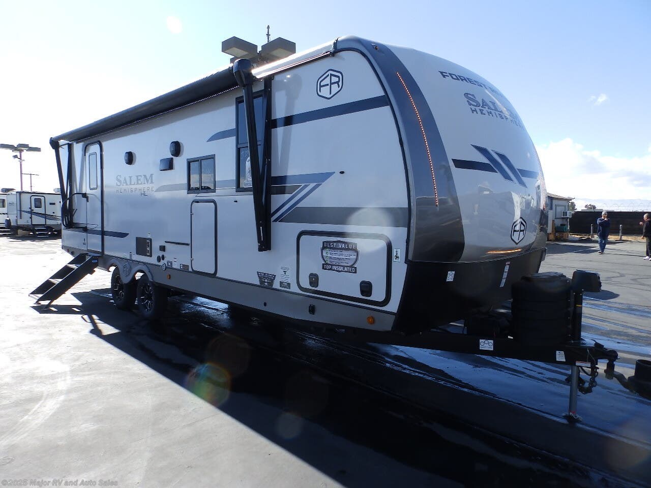Contact us now about this 2025 Forest River Salem Hemisphere 25RBHL, 1 SLIDE, 2 A/C'S, REAR BATHROOM, FRONT WAL! 2025 Salem Hemisphere 25RBHL, 1 SLIDE, 2 A/C'S, REAR BATHROOM, FRONT WAL by Forest River from Major RV and Auto Sales in Hesperia, California