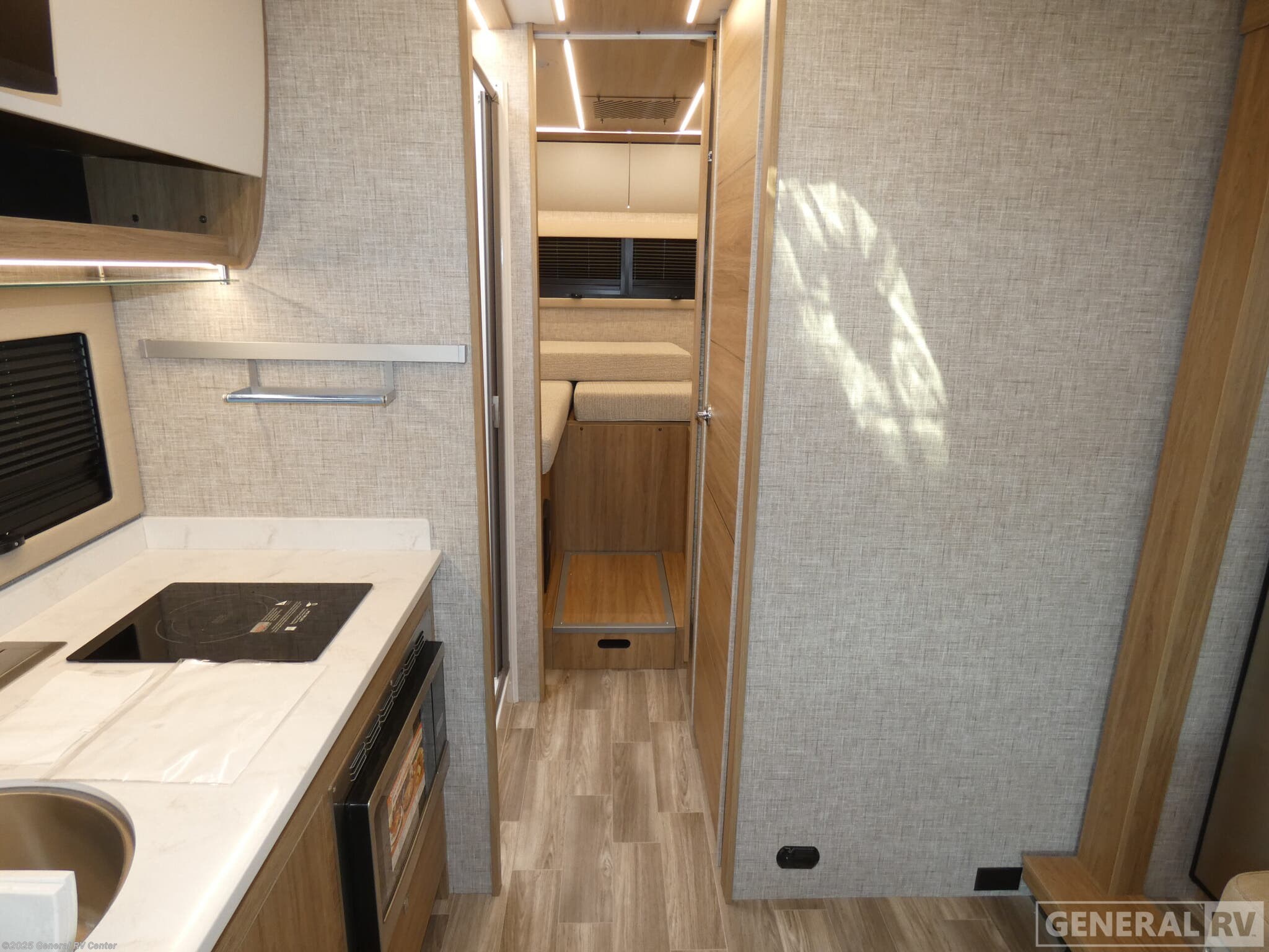 Call now about this 2026 Tiffin Wayfarer 25XLW! 2026 Tiffin Wayfarer 25XLW - New Class C For Sale by General RV Center in North Canton, Ohio