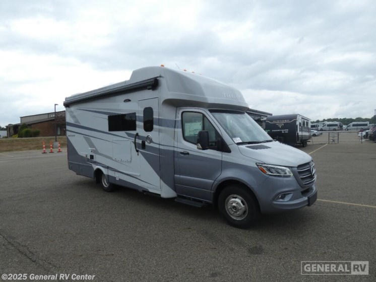 Email now about this 2026 Tiffin Wayfarer 25XRW! New 2026 Tiffin Wayfarer 25XRW available in North Canton, Ohio