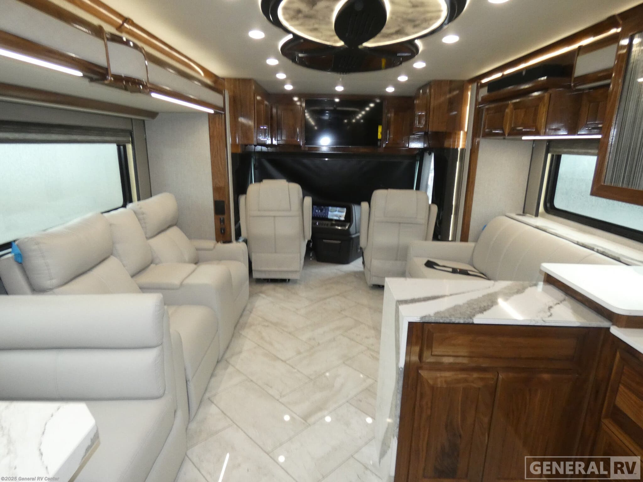 New 2026 American Coach American Eagle 45K available in North Canton, Ohio