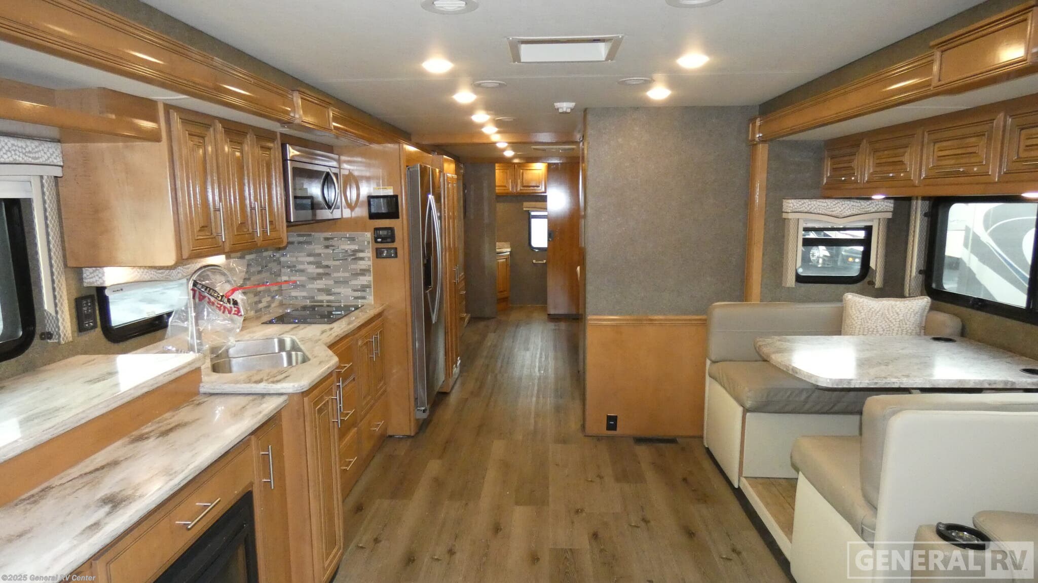 Call now about this 2019 Thor Motor Coach Challenger 37FH! 2019 Thor Motor Coach Challenger 37FH - Used Class A For Sale by General RV Center in North Canton, Ohio