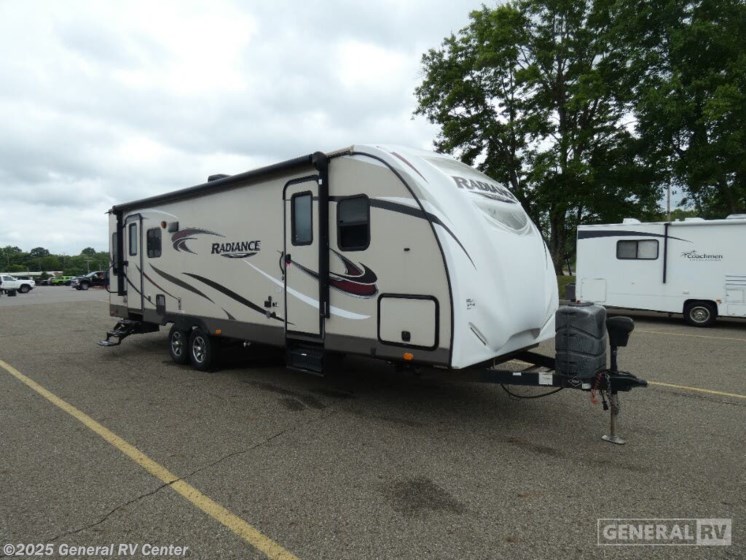 Email now about this 2016 Cruiser RV Radiance 28RLSS-2SL! Used 2016 Cruiser RV Radiance 28RLSS-2SL available in North Canton, Ohio