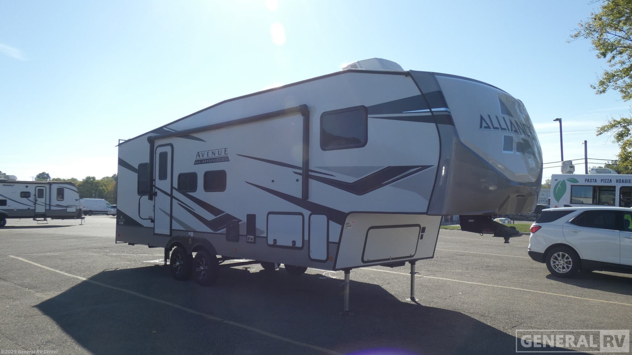 Email now about this 2023 Alliance RV Avenue 28BH-1SL! Used 2023 Alliance RV Avenue 28BH-1SL available in North Canton, Ohio