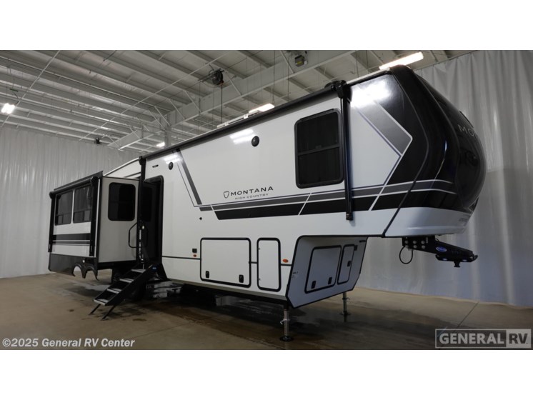 Email now about this 2026 Keystone Montana 331RL-HC! New 2026 Keystone Montana 331RL-HC available in North Canton, Ohio