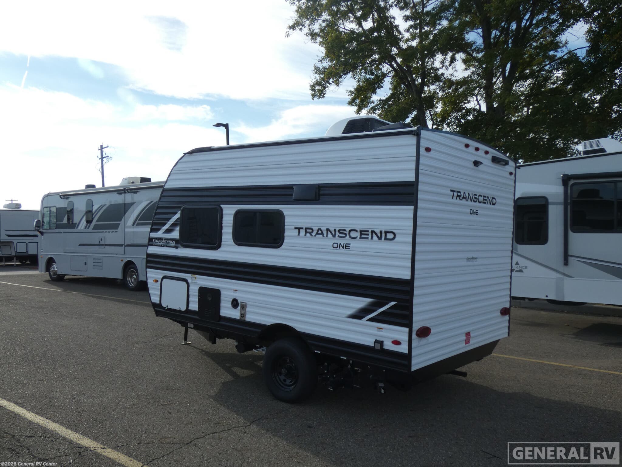 Contact us now about this 2026 Grand Design TRANSCEND-ONE 131DL! 2026 TRANSCEND-ONE 131DL by Grand Design from General RV Center in North Canton, Ohio