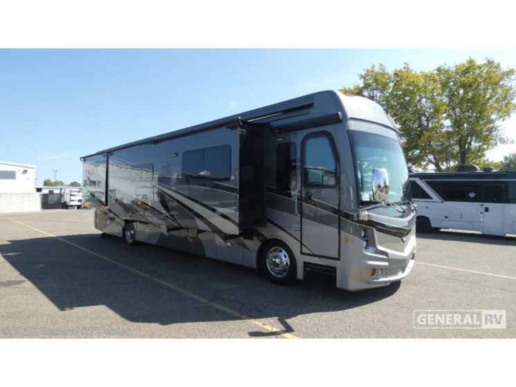 Email now about this 2018 Fleetwood Discovery LXE 39F! Used 2018 Fleetwood Discovery LXE 39F available in North Canton, Ohio