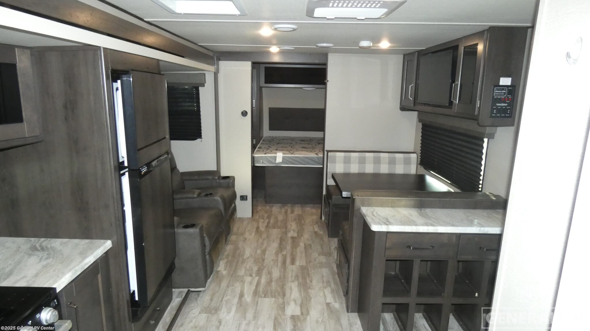 Used 2022 Grand Design Transcend One 240ml-1sl available in North Canton, Ohio