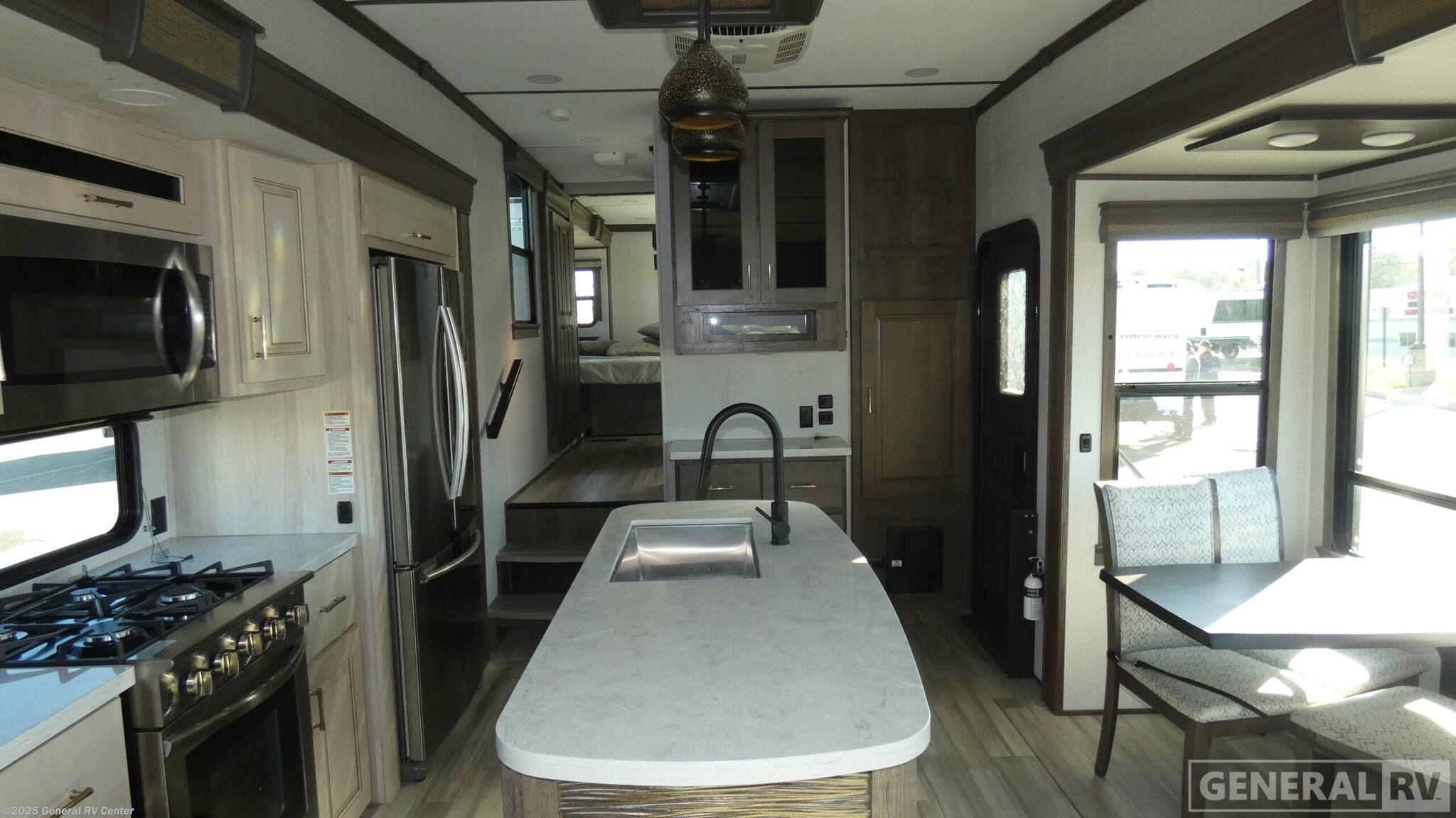 Used 2021 Alliance RV Paradigm 340RL available in North Canton, Ohio