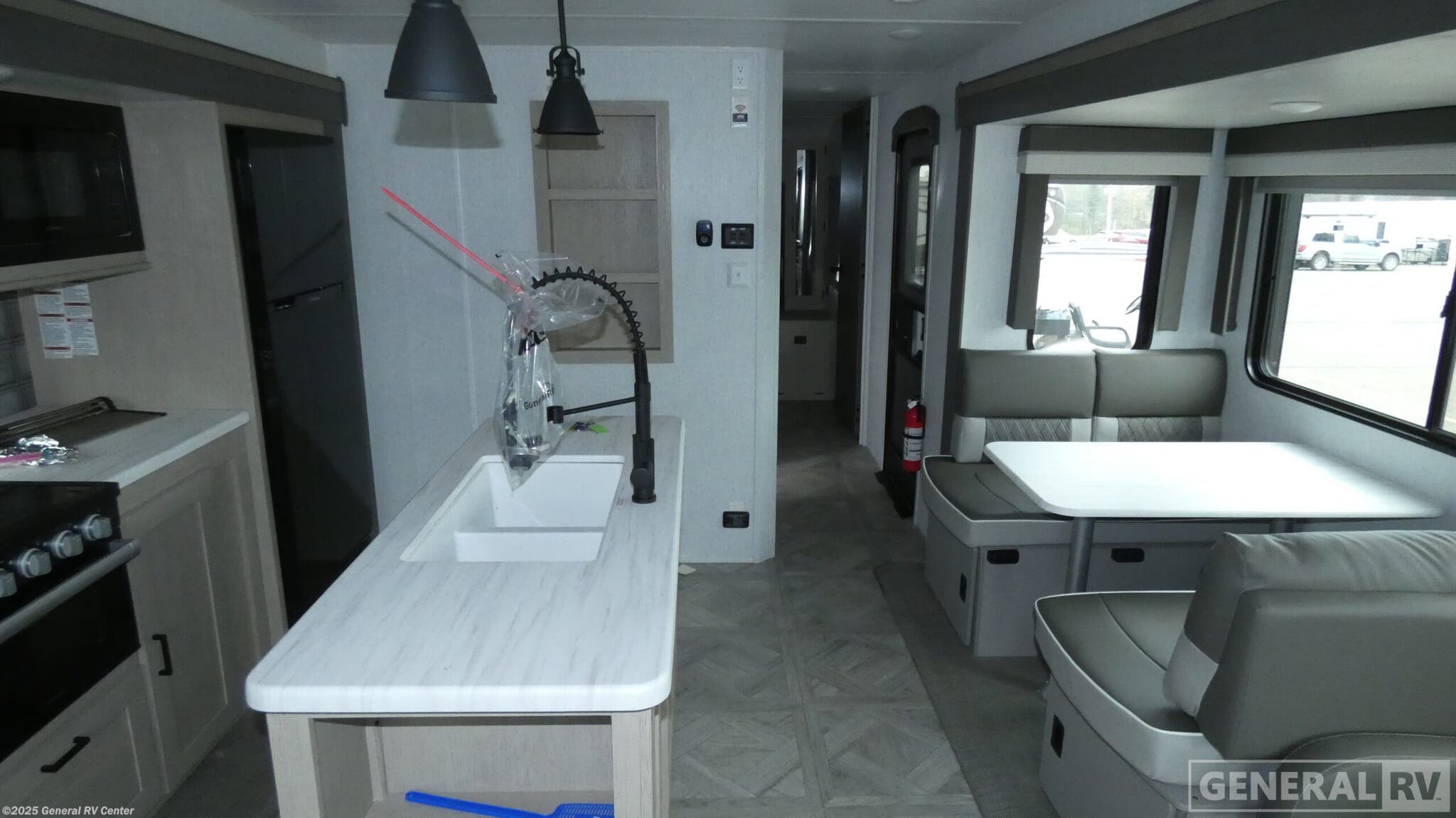 Used 2024 Forest River Salem 27REX available in North Canton, Ohio