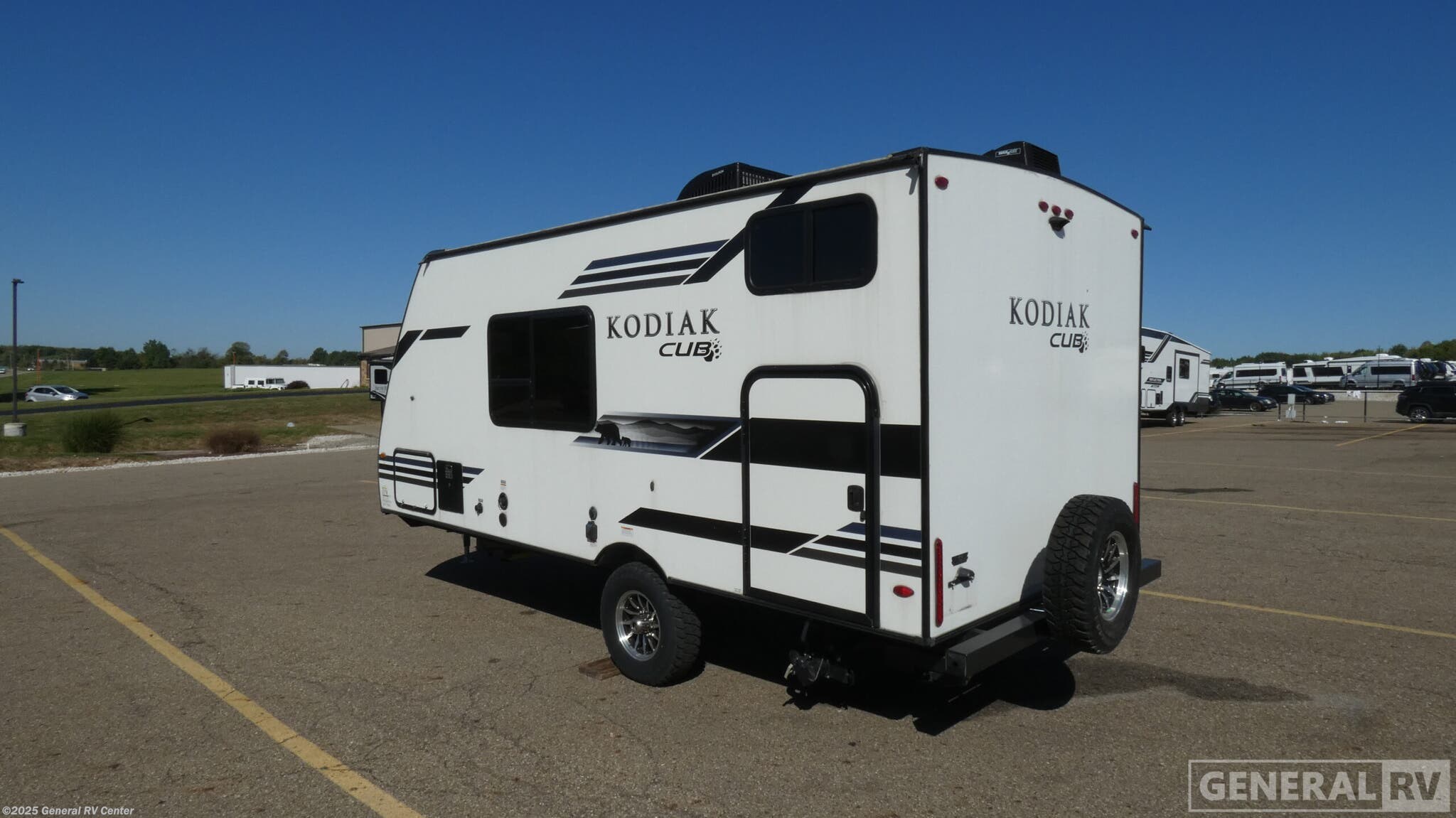 Contact us now about this 2021 Dutchmen Kodiak Cub 175BH! 2021 Kodiak Cub 175BH by Dutchmen from General RV Center in North Canton, Ohio