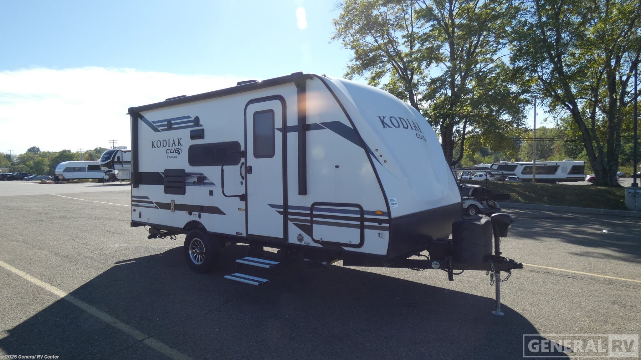 Email now about this 2021 Dutchmen Kodiak Cub 175BH! Used 2021 Dutchmen Kodiak Cub 175BH available in North Canton, Ohio