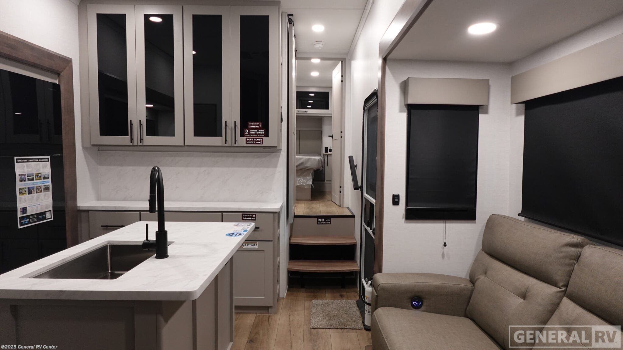 New 2026 Alliance RV Valor 32A10 available in North Canton, Ohio