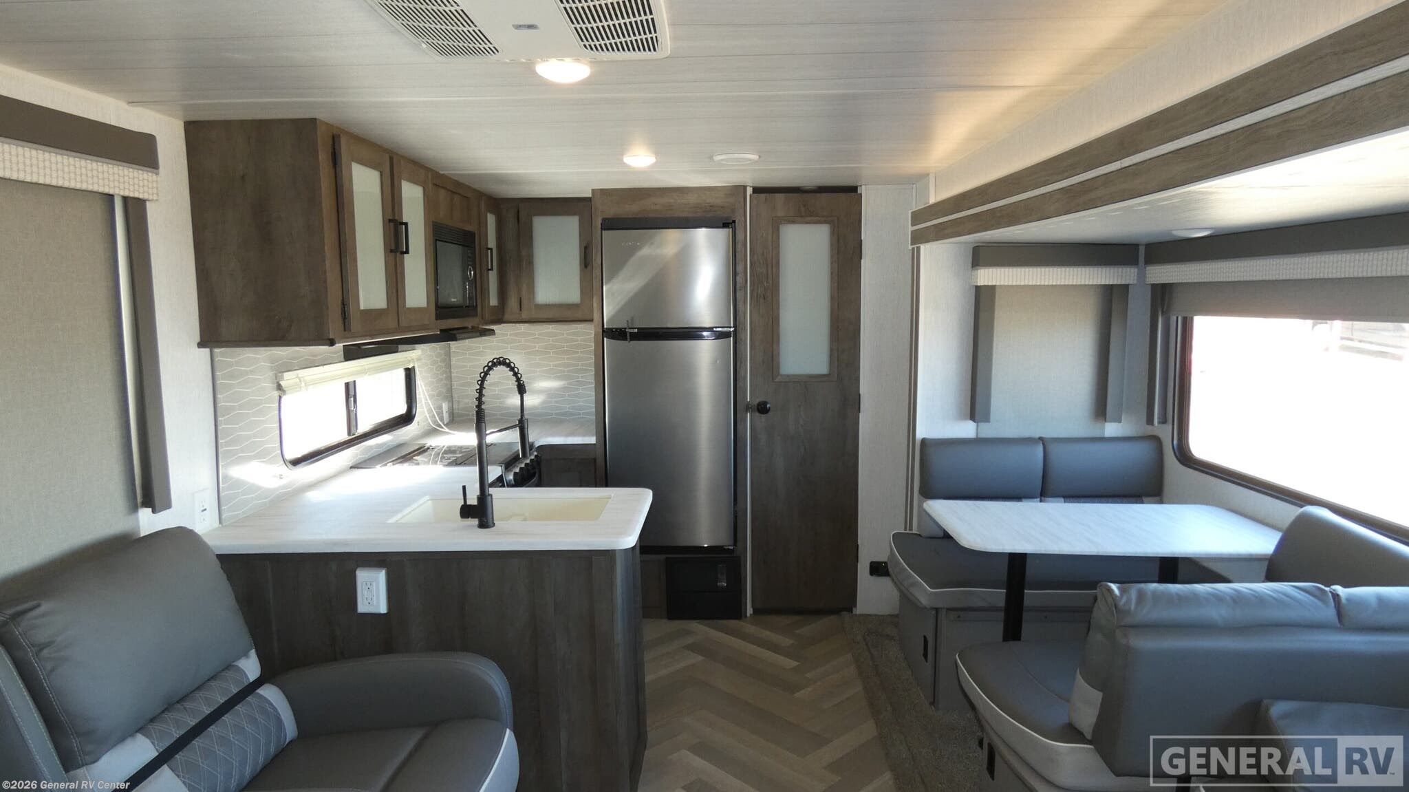 Call now about this 2022 Forest River Salem 27RK! 2022 Forest River Salem 27RK - Used Travel Trailer For Sale by General RV Center in North Canton, Ohio