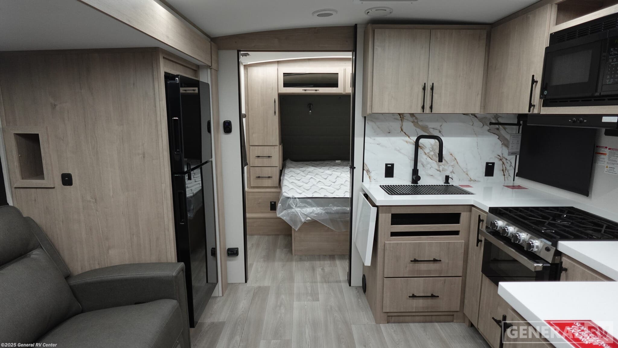 New 2026 Grand Design Imagine 2300MK available in North Canton, Ohio