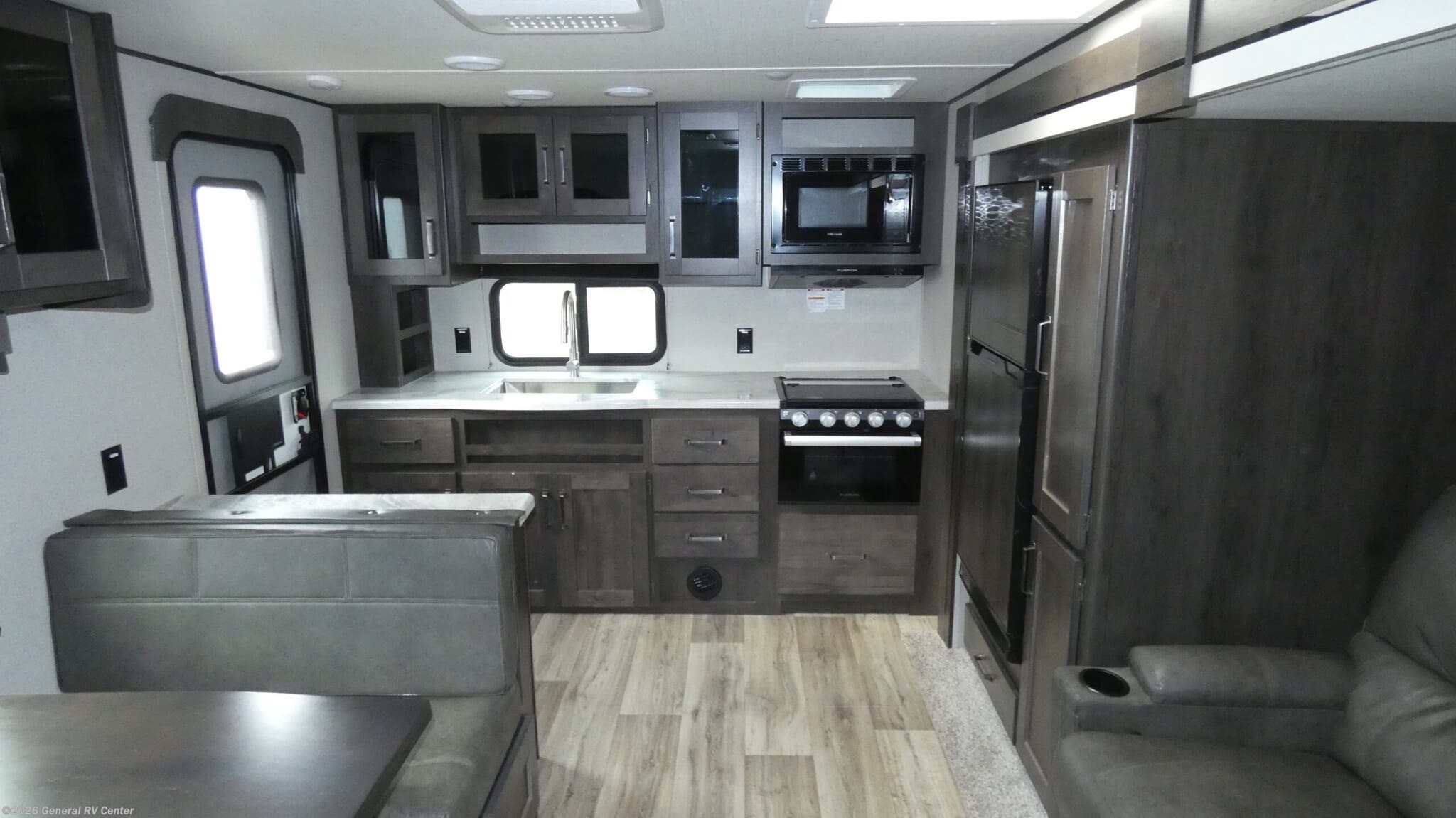 Used 2022 Grand Design Transcend Xplor 231RK available in North Canton, Ohio