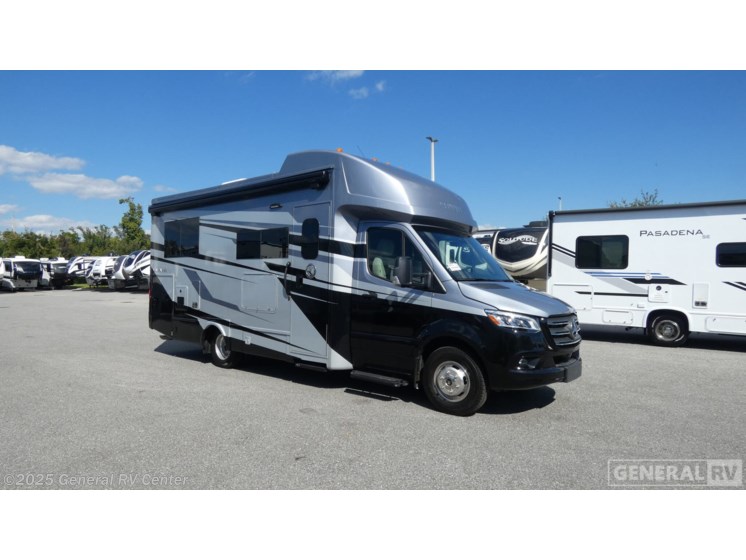 Email now about this 2026 Tiffin Wayfarer 25XLW! New 2026 Tiffin Wayfarer 25XLW available in Orange Park, Florida