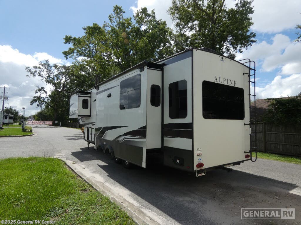 Contact us now about this 2023 Keystone Alpine 3102RL#3! 2023 Alpine 3102RL#3 by Keystone from General RV Center in Orange Park, Florida